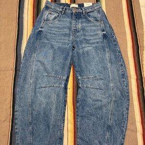 Free people We the free Good luck mid-rise barrel jeans sz 25 new